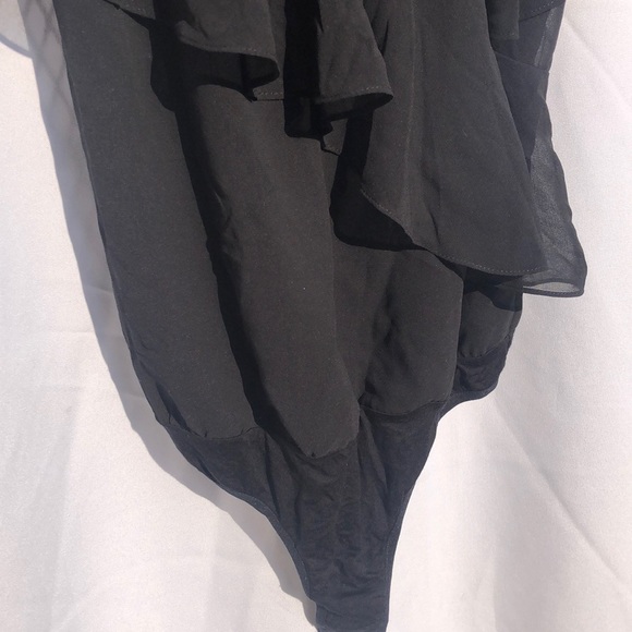 New Guess Marciano sleeveless chiffon Ruffle Bodysuit S - Picture 3 of 7